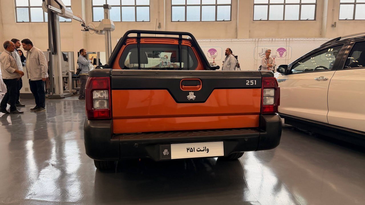 6486233