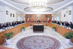 توصیه پزشکیان به لاریجانی: اینترنت کسب‌وکارهای اینترنتی باید در اسرع وقت وصل شود