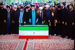 آیت‌الله سید مصطفی خامنه‌ای؛ از کرسی تدریس تا اقامه نماز بر پیکر رهبر شهید

