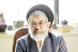 اکرمی: سوال و استیضاح از رئیس جمهور راه درستی نیست
