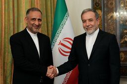 دیدار وزیر خارجه با سفیر جدید ایران در امان