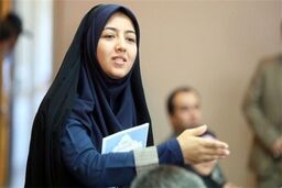 نماینده مجلس: استیضاح وزیر کار، با استامپ قرمز به نشانه خون امضا شد