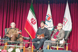 دموکراسی یا قدرت نظامی؟مناظره صادق زیباکلام و بیژن عبدالکریمی درباره رویکرد کلان نظام سیاسی و شرایط کنونی کشور