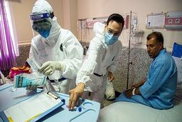 طغیان جدید کرونا/وزارت بهداشت، درمان و آموزش پزشکی برای مقابله با کووید 19 آماده‌باش است