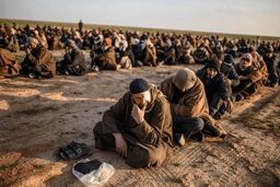 عراق با تحویل ۴ هزار زندانی داعشی به شورشیان سوری مخالفت کرد