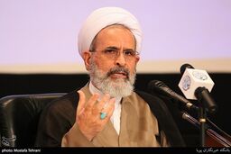 اعرافی: اتباع مجاز باید بتوانند به درستی با جامعه ما پیوند بخورند