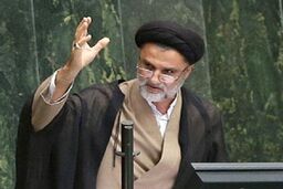نبویان: بانیان تحمیل برجام و مکانیسم ماشه باید محاکمه شوند/برخی هنوز به دنبال امتیازدهی به دشمن هستند