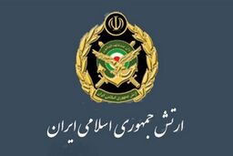 شلیک اخطار موشکی و پهپادی ارتش به ناوشکن‌های آمریکا در دریای عمان

