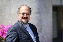 پیام محمد شریعتمداری مدیر عامل شرکت صنایع پتروشیمی خلیج فارس به مناسبت یوم اله 22 بهمن، سالروز پیروزی شکوهمند انقلاب اسلامی