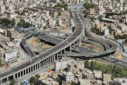 انسداد موقت بزرگراه همت برای نصب عرشه پل دوچرخه‌رو