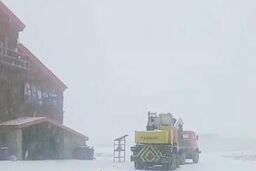 بارش برف در توچال تهران

