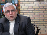 پاک‌آیین: آمریکایی‌ها به جز جنگ نیت دیگری ندارند