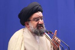 احمد خاتمی: توصیه به مذاکره ساده‌لوحی سیاسی است