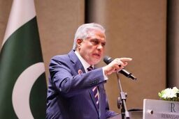 وزیر خارجه پاکستان:کشورهای اسلامی در تدوین طرح پیشنهادی ترامپ برای غزه دخالتی نداشتند