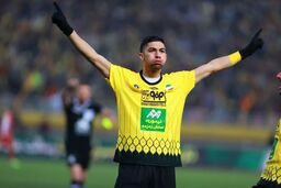 سپاهان دنبال پول است، پرسپولیس دنبال فرصت