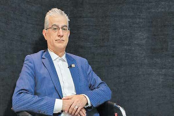 فردین آقابزرگی کارشناس اقتصادی مطرح کرد: اعتماد  ازدست‌رفته بورس