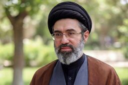 ابلاغ مأموریت شش فرمانده ارشد نیروهای مسلح با احکام فرمانده کل قوا