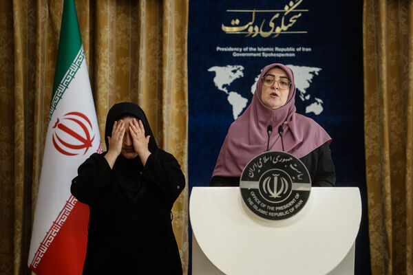 بررسی طرح جدید تندروها و موضع‌گیری سخنگو/دولت برای حجاب بودجه نمی‌دهد