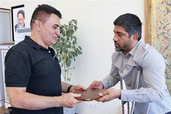 سالتوی بنا به کشتی ایران/گفت‌وگو با علیرضا دبیر درباره  موضع فدراسیون در قبال تغییر ملیت کشتی‌گیران ایرانی 