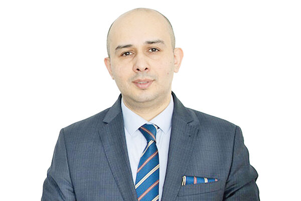 پیمان مولوی کارشناس اقتصاد:هیچ تفاوتی ندارد چه فردی جایگزین فرزین شود