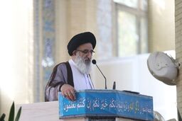 امام جمعه کرج: اروپا در جهت نوکری استکبار جهانی گام برمی‌دارد 