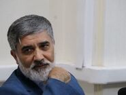 نماینده مجلس: مطمئنم غارت پول نفت بدون بده‌بستان میان چند حلقه ممکن نبود