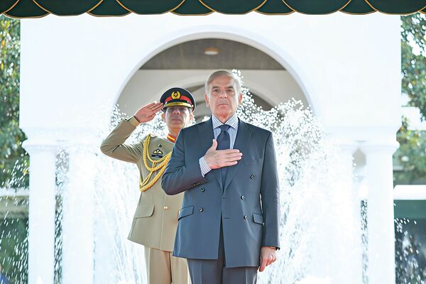 نخست‌وزیر پاکستان امروز به ایران می‌آید/شریف در تهران