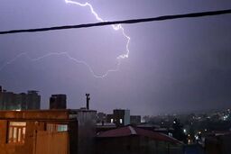 قطع برق بندرعباس پس از تندباد و بارش شدید باران
