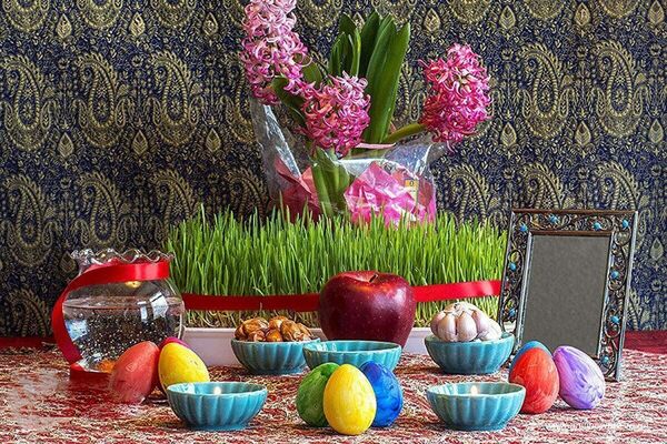 نوروز ماندگار است، تا یک جوانه باقی است