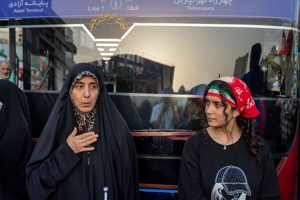 دفاع پایدار و عقلانی از امر ملی