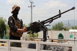 کشته شدن ۶ نظامی پاکستان در حمله تروریستی