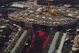 تأخیر در برگزاری مراسم تشییع پیکر رهبر شهید در کربلا به دلیل ازدحام جمعیت


