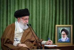 پیام مقام رهبری به نشست سالانه اتحادیه انجمن‌های اسلامی دانشجویان در اروپا: نیاز مهم امروز جهان: نظام عادلانه ملّی و بین‌المللی اسلامی